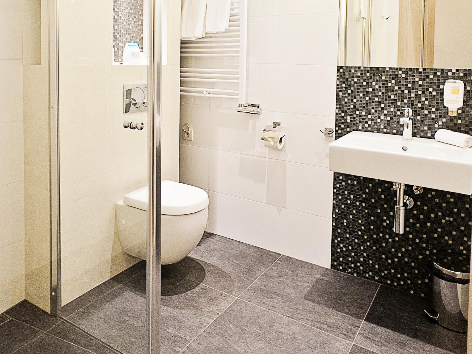 Columna Medica Otel Łask Oda fotoğraf